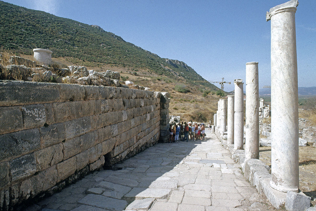 Efes colonnade
