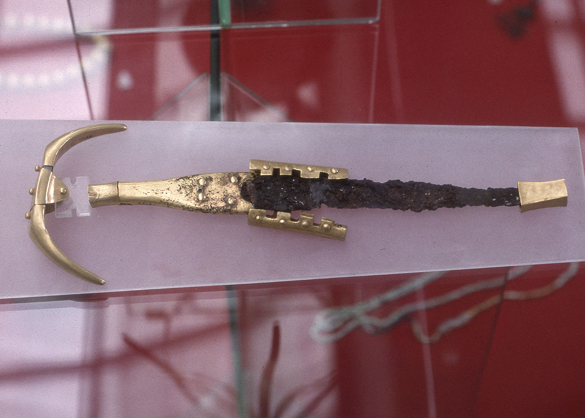 Iron and gold dagger