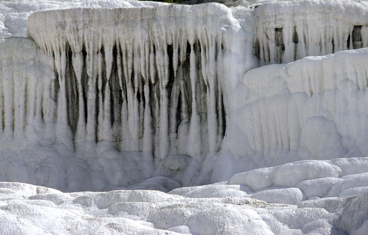 Pamukkale cliffs