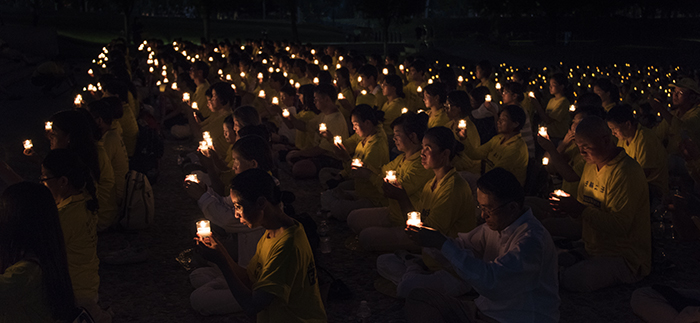 Peaceful Resistance, Galun Fong, Lincoln Memorial