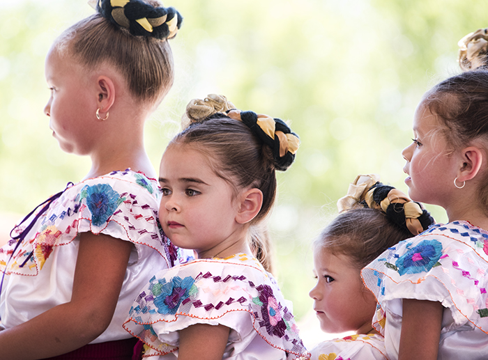  Los Nios de Santa Fe Ballet Folklorico