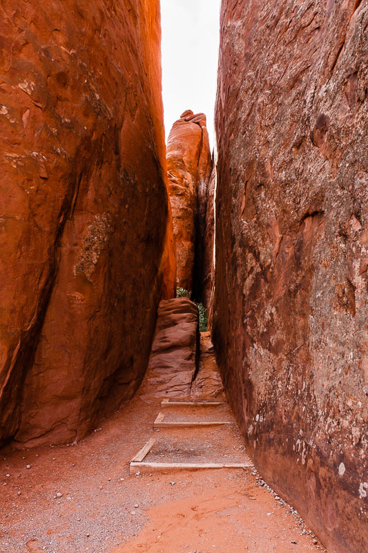 Sand Dune Arch Trail