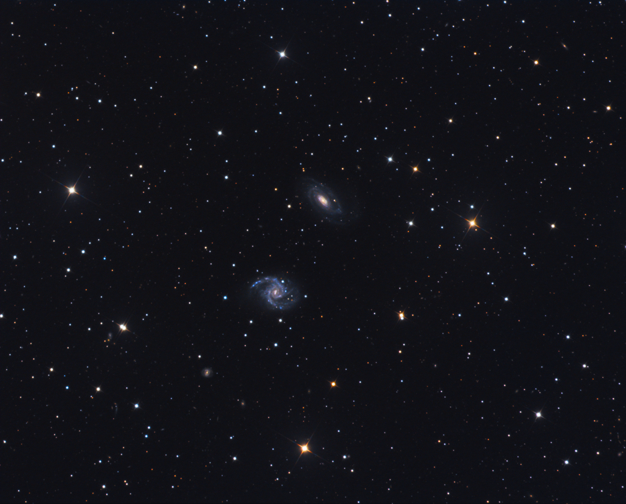 NGC 7125 / 7126 in Indus
