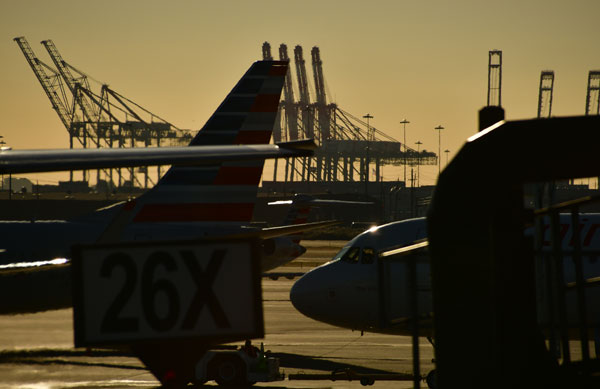 21 Back in the US - Morning at Newark Airport 0523