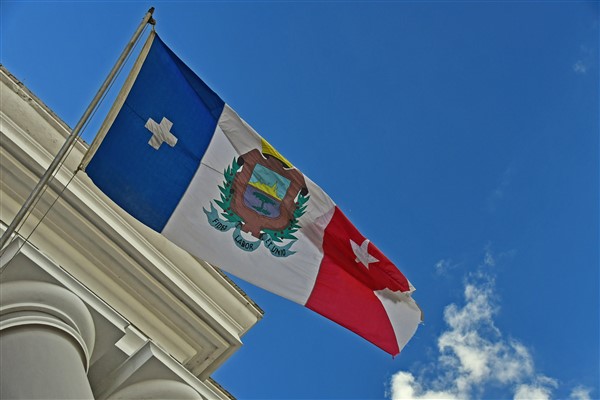 CUBA_3255 Cienfuegos flag