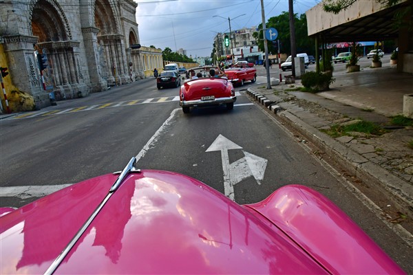 CUBA_4159  Rolling through Habana