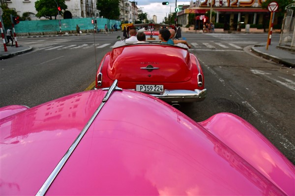 CUBA_4167 Rolling through Habana