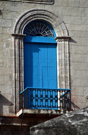 CUBA_4503 Balcony door