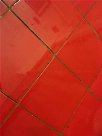 CUBA_i6199i Red tile floor