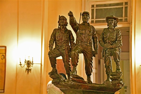 CUBA_5833 Che', Fidel, Camilo - Museo de la Revolucion