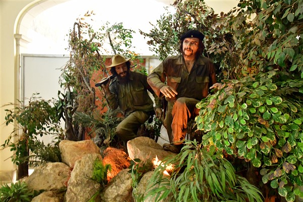 CUBA_5875 Camilo and Che' -  Museo de la Revolucion