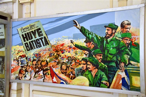 CUBA_5886 The Free Press: 'Batista Flees' -  Camilo and Che' -  Museo de la Revolucion