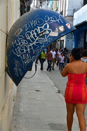 CUBA_6013 On the street in Habana