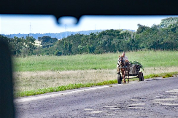 CUBA_6596 On the road to Vinales