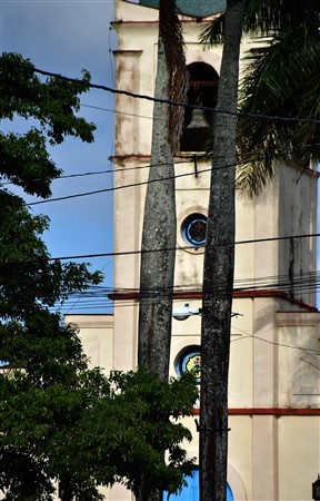 CUBA_6911 Church bell tower - Iglesia del Sagrado Corazon de Jesus