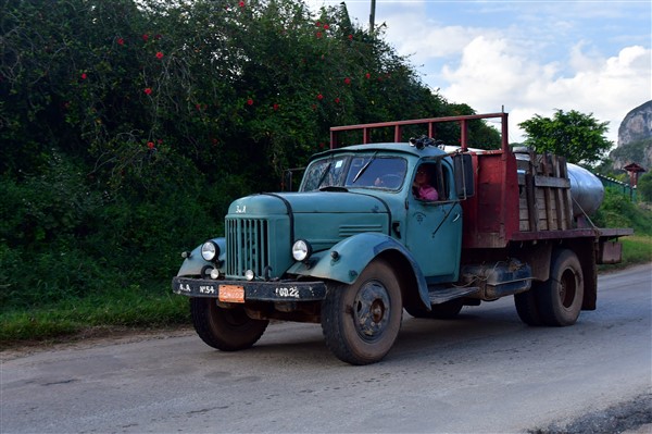 CUBA_6985 Old Russian truck