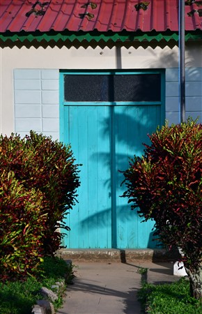 CUBA_7015 Blue doors