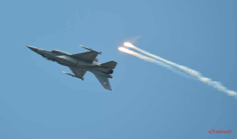 F-16-Fighting-Falcon-bucharest-airshow-bias2017_11.jpg