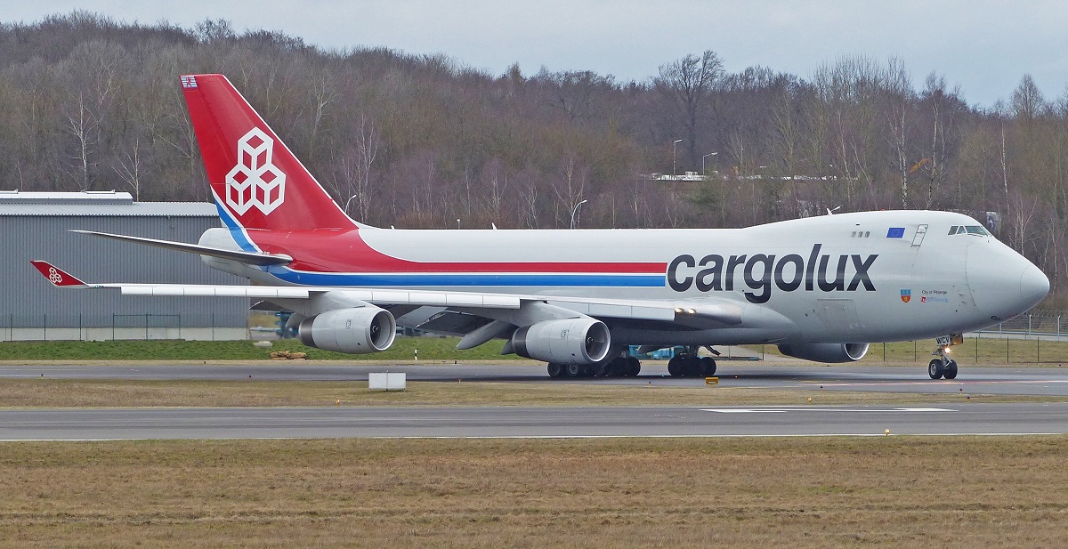 Boeing 747-4R7F