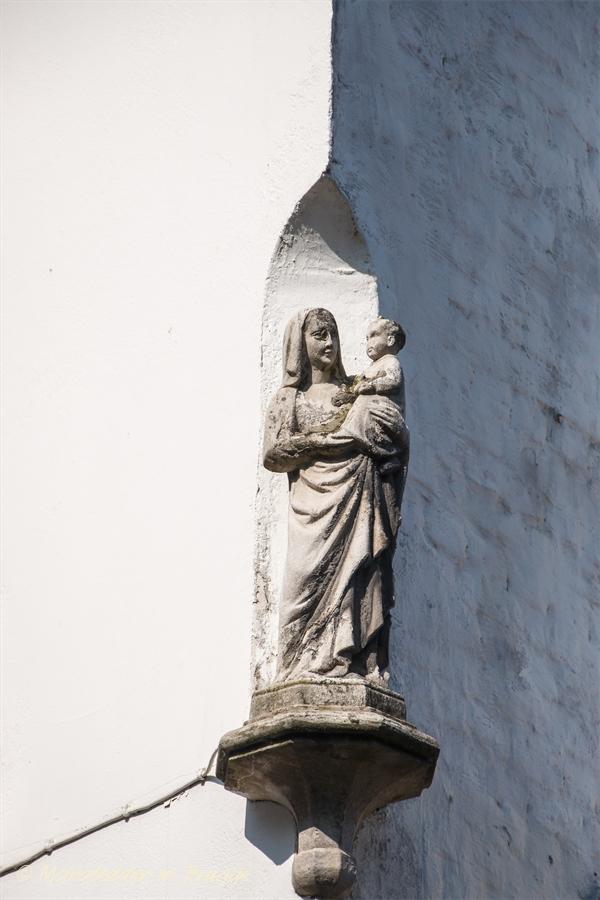 Nieuwstraat 11 X Dijver - staande Maria met Kind