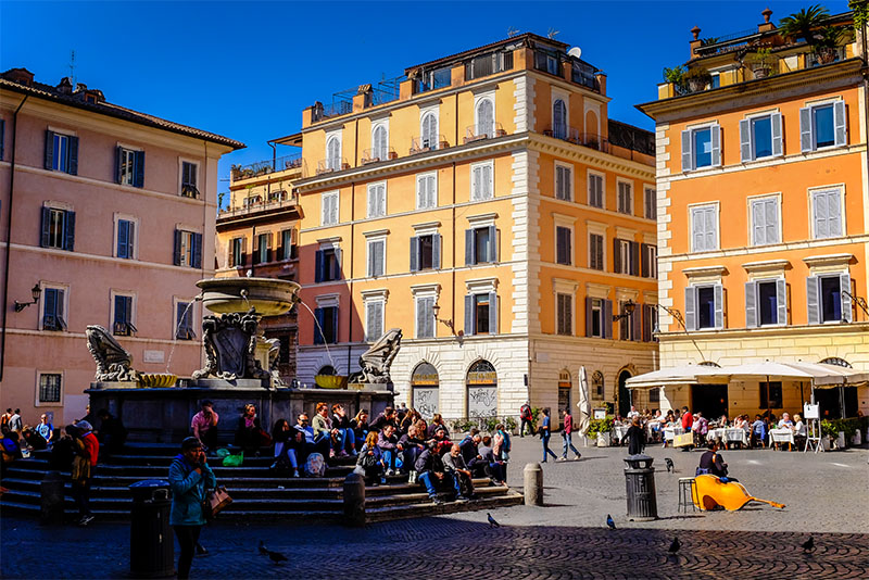 Piazza St Maria in Trastevere