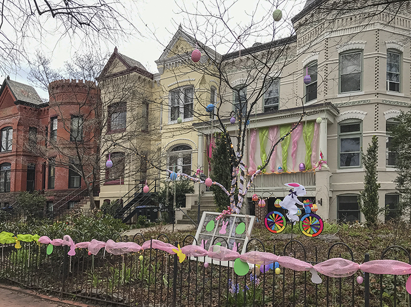 The holiday house: Easter
