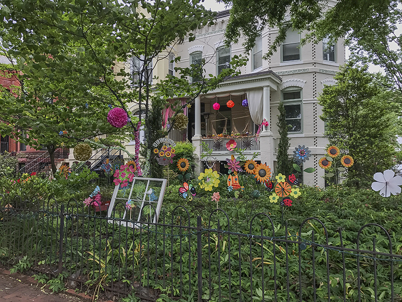 The holiday house: Spring