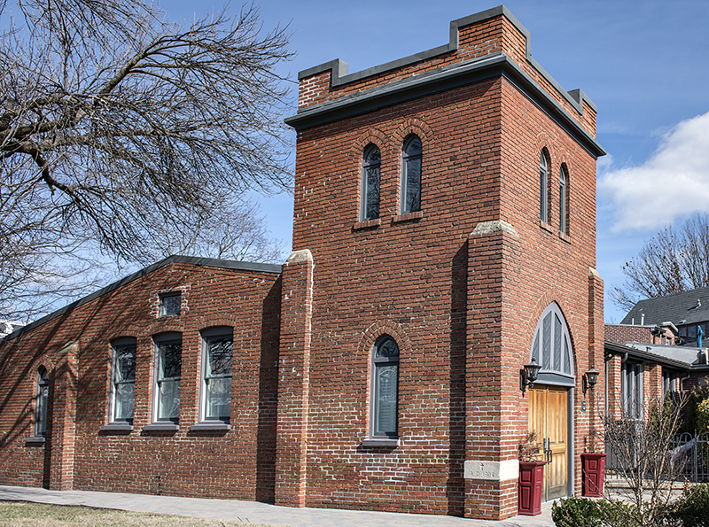 Residences at St. Monicas, uniquely shaped home