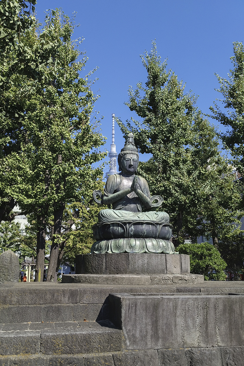 Tokyo Skytree and the Buddha
