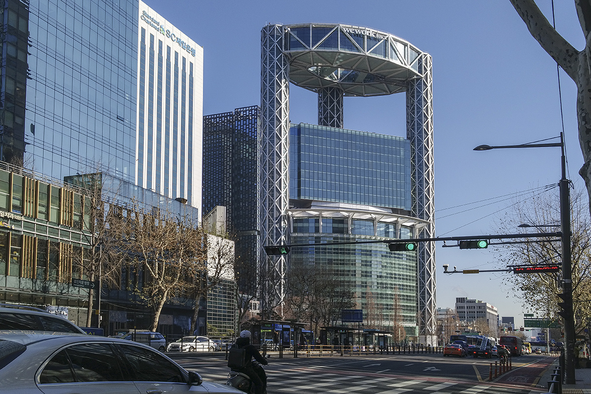 Jetsons robot building in Seoul