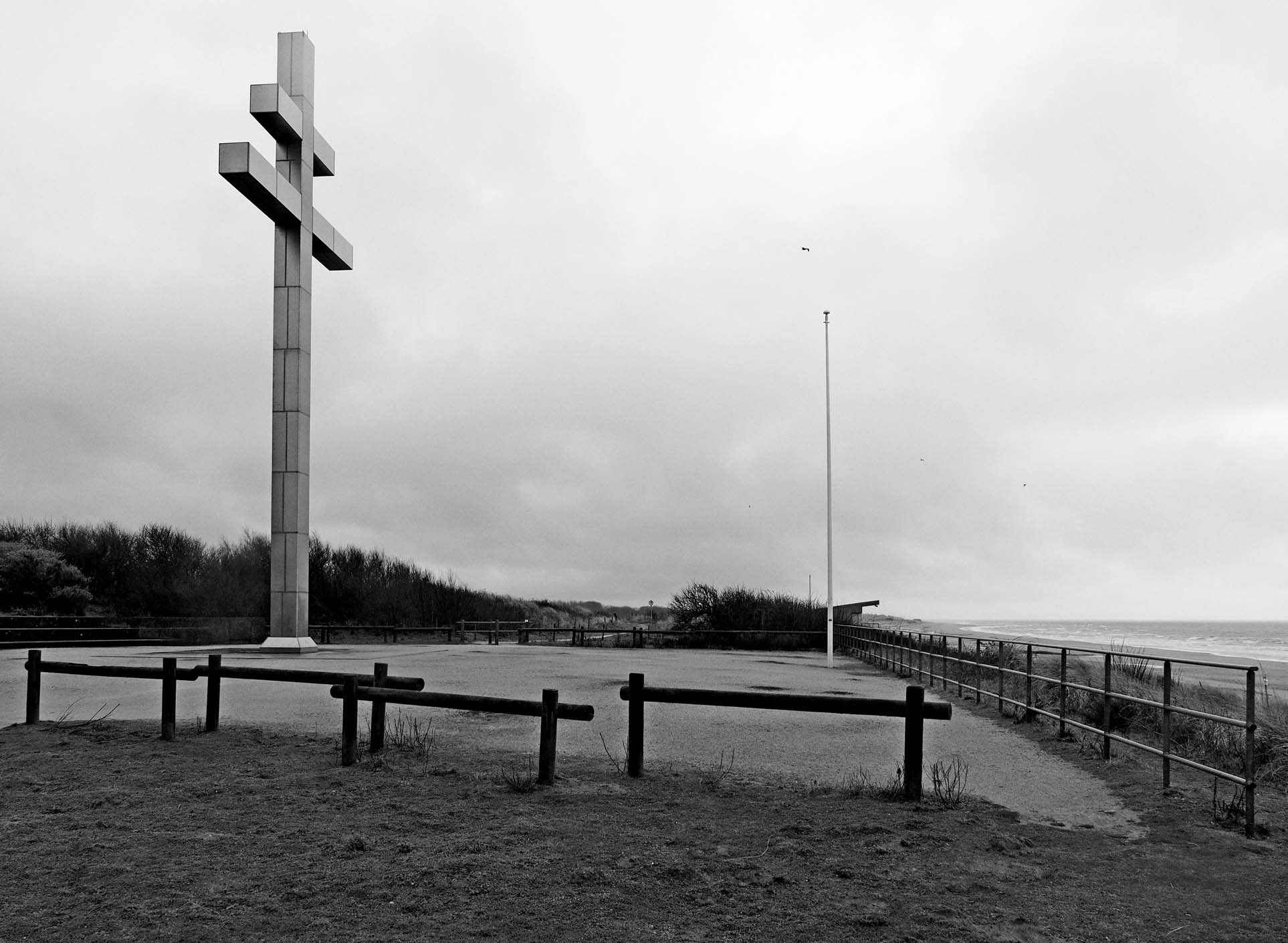 Canadian Memorial, at Gray-sur-Mer.