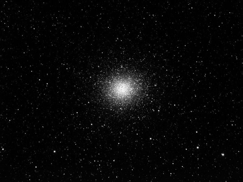 Omega Centauri Globular Custer (NGC5139) using 90mm Siding Spring telescope with 10 minute exposure