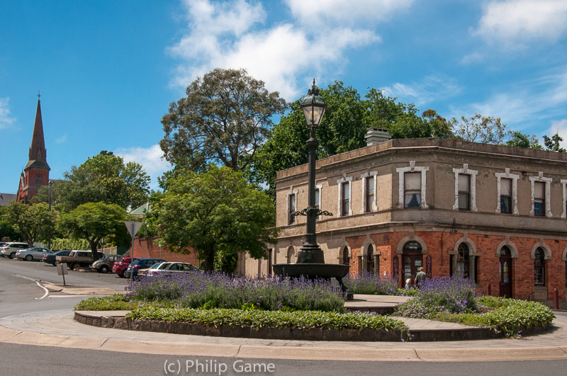 Fountain entering the town centre of Daylesford