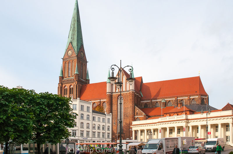 Cathedral spire rising above Am Markt (Market Square)
