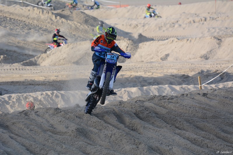 Beach Cross D7-18_071 (800x600).JPG