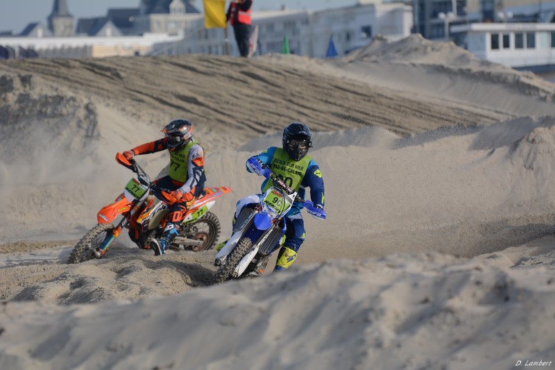 Beach Cross D7-18_149 (800x600).JPG