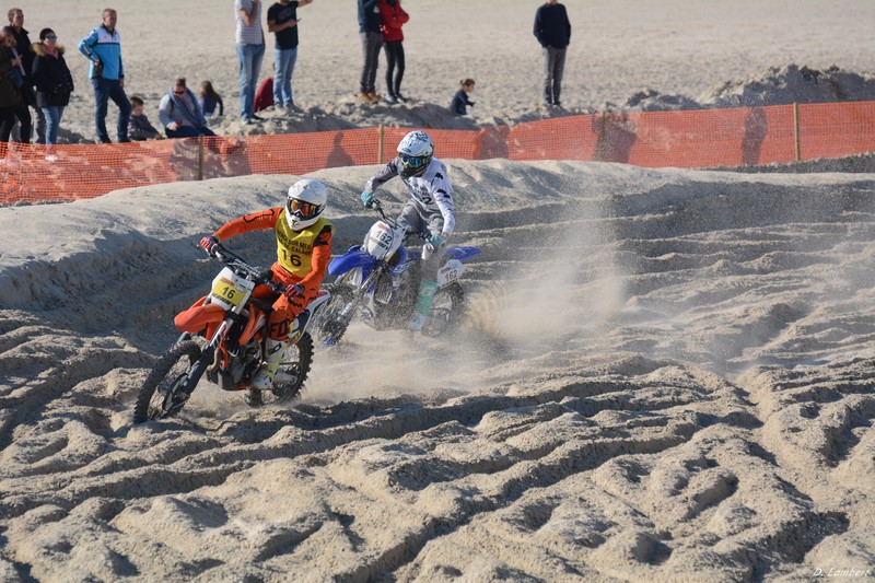 Beach Cross D7-18_251 (800x600).JPG