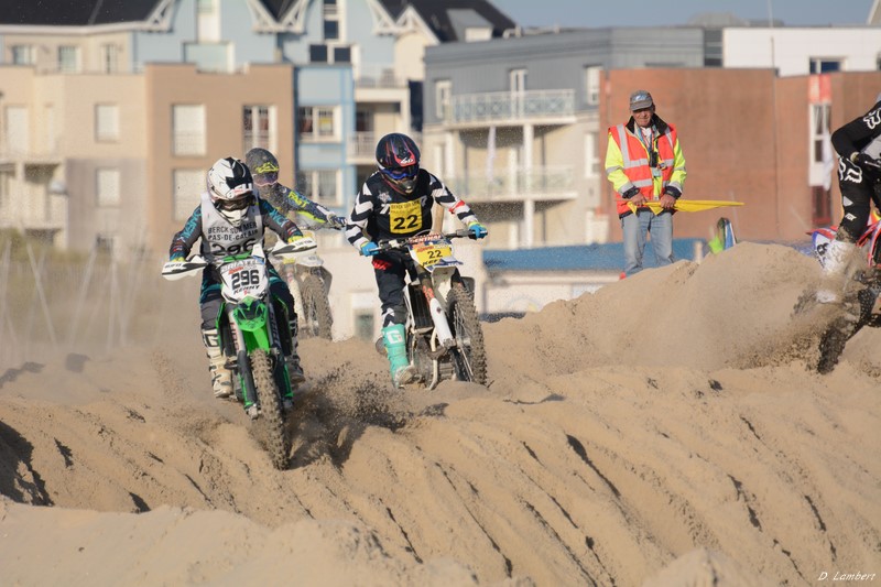 Beach Cross D7-18_341 (800x600).JPG