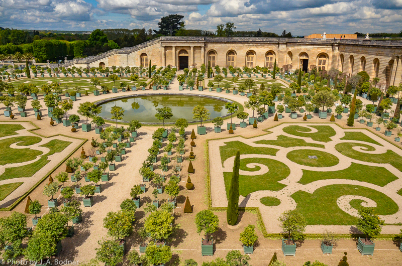 The garden in the Versailles Palace