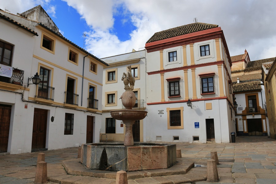 Plaza del Potro