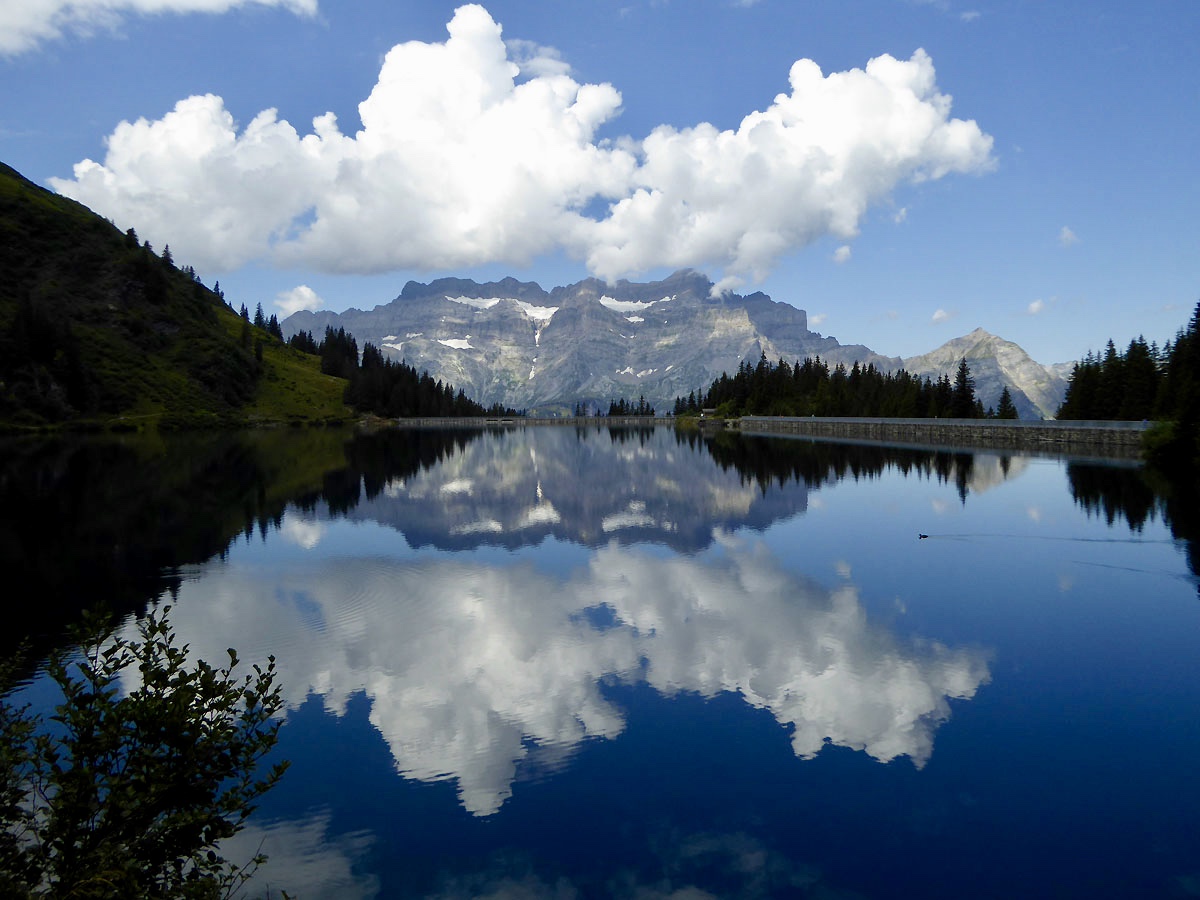 Garichtisee mit Glrnischmassiv