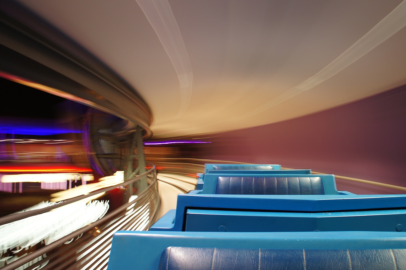 Peoplemover moving