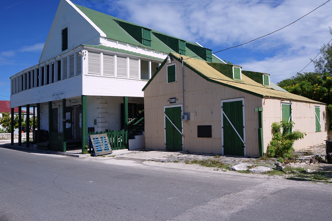 Oceanside buildings in Cockburntown