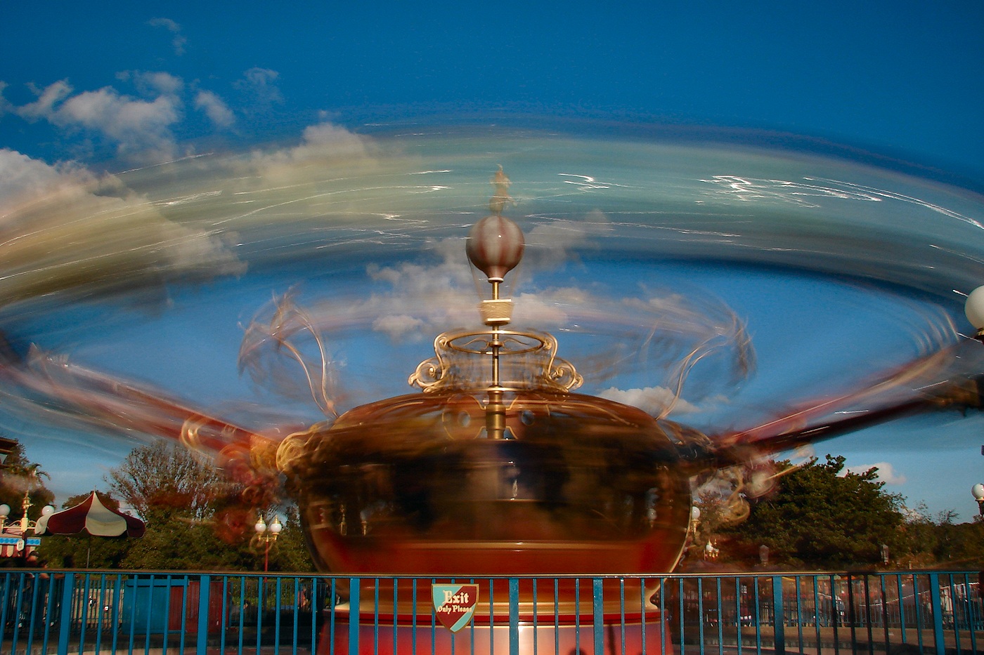 Slow shutter of Dumbo ride