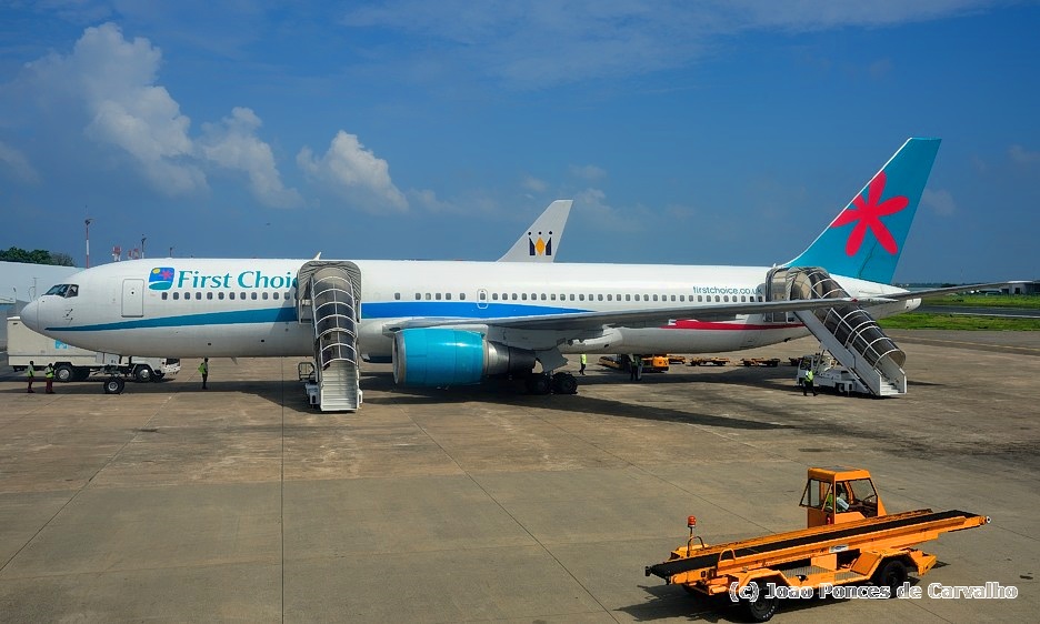 First Choice B-767/300 G-OOBL