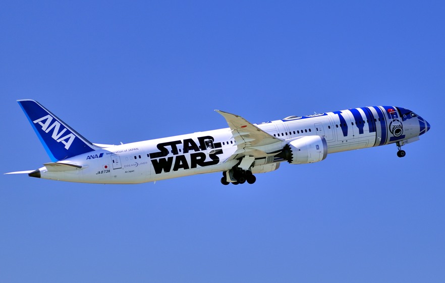 ANAs B-787-9, JA873A, Star Wars,Taking Off