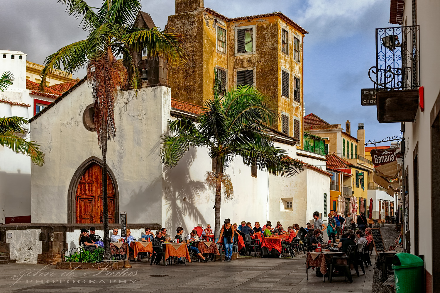 2018 - Rua Portão de São Tiago, Zona Velha - Funchal, Madeira - Portugal