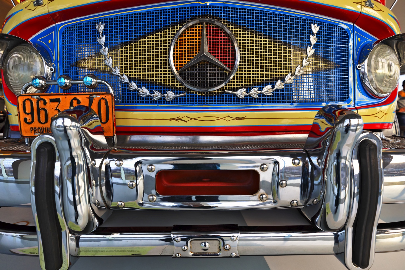 Mercedes-Benz LO 1112 bus