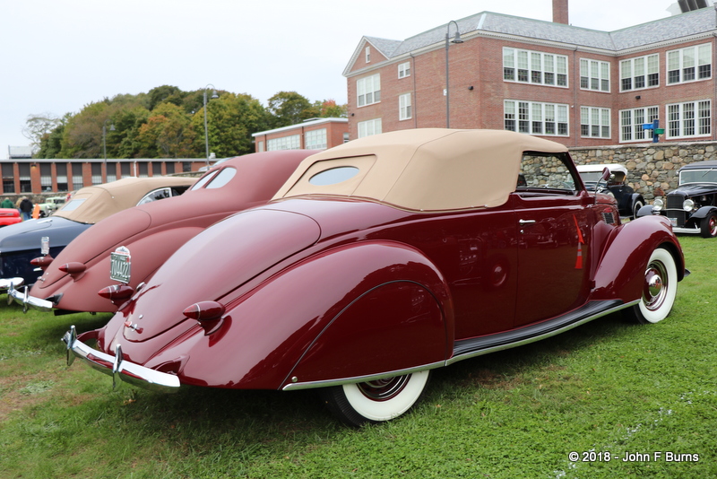 1937 Lincoln Zephyr Convertible Coupe