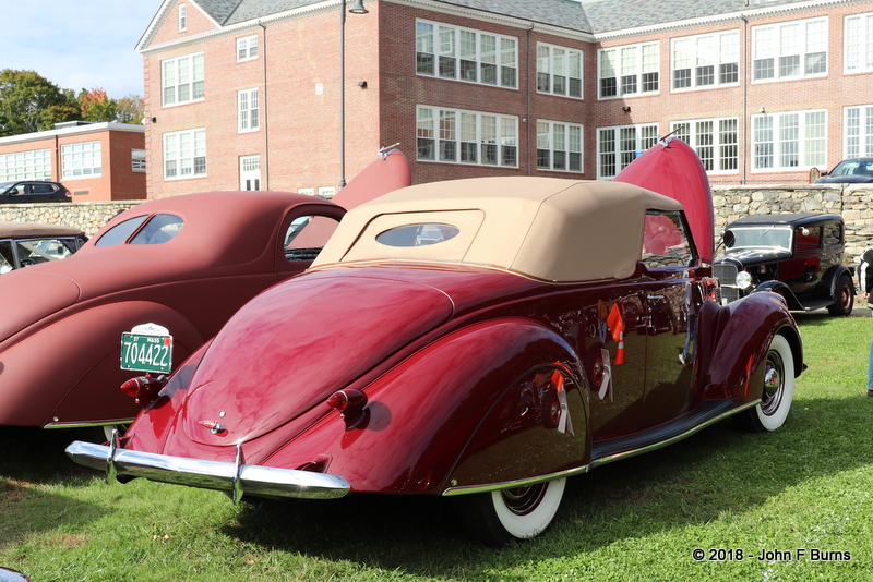 1937 Lincoln Zephyr Convertible Coupe